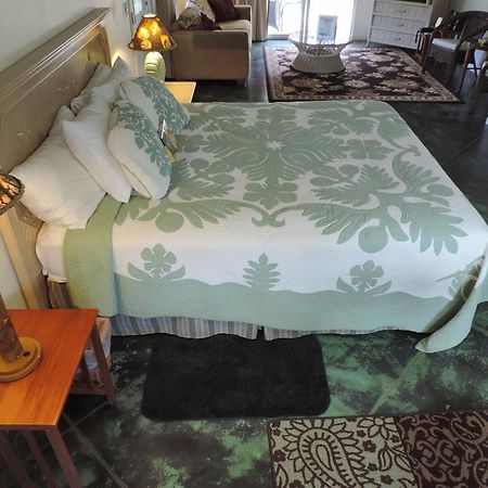 Hale Pua Villa - Hibiscus Suite Koloa Exterior photo